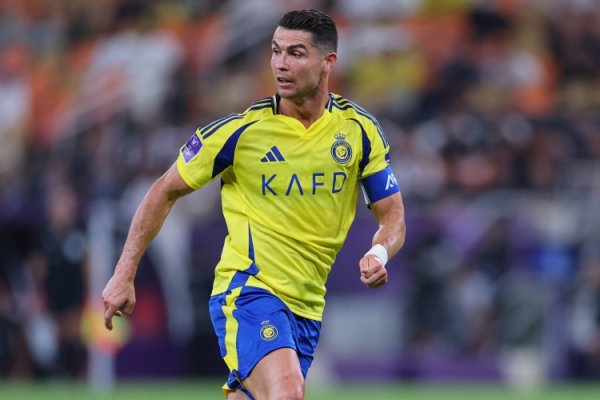 York: Chelsea should sign Ronaldo to play for the Club World Cup, he is better than all the forwards in the team