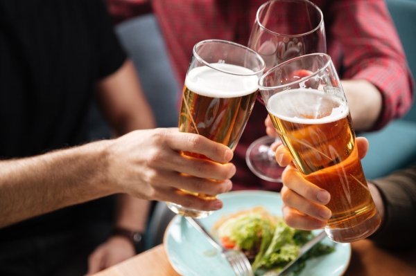 A drink makes you a great drink! Be careful of acute pancreatitis, diabetes, hepatitis