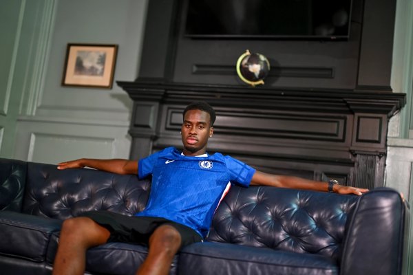 Earn 60 million for free 😍Dotter has no signing from Manchester City youth team Gittens, and is now transferred to Chelsea with 60 million