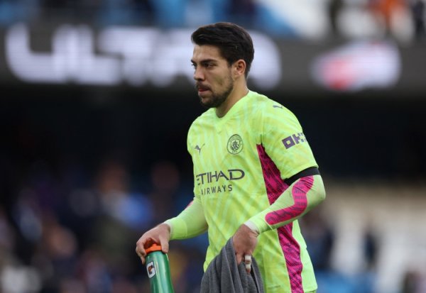 TA: Ederson can only buy Donnarumma if he leaves Manchester City. If there is no suitable choice, Ortega or stay in the team