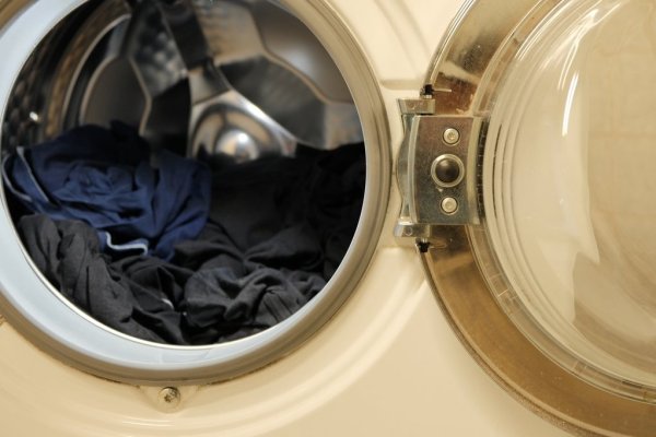 There is a hidden danger in the clothes dryer, and oily towels may 