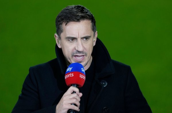 Neville: Amorin lets Mount play on the left wingback is ridiculous, Manchester United s performance and results are unacceptable