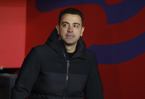 Romano: Xavi is studying the Premier League and is willing to coach Manchester United immediately even without European competition