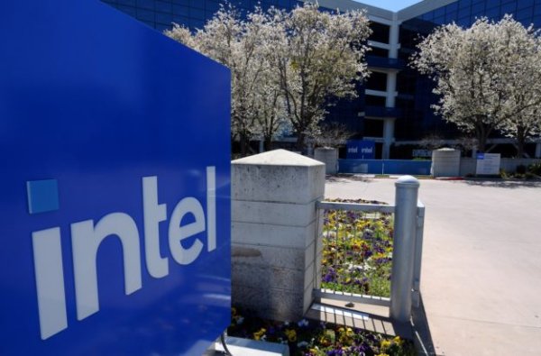 Intel s stock price rose nearly 50% month-on-month, with the market paying attention to the latest financial report
