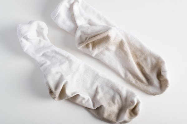 Do white socks change color and turn yellow after being worn for a long time? Housekeeping experts teach you how to wash it and it will be as white as new.